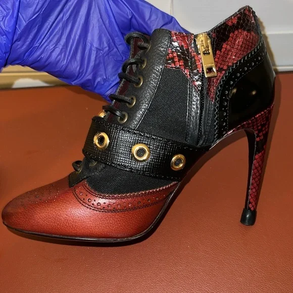 VGUC - Burberry Westmarsh Ankle Boots - Picture 9 of 16